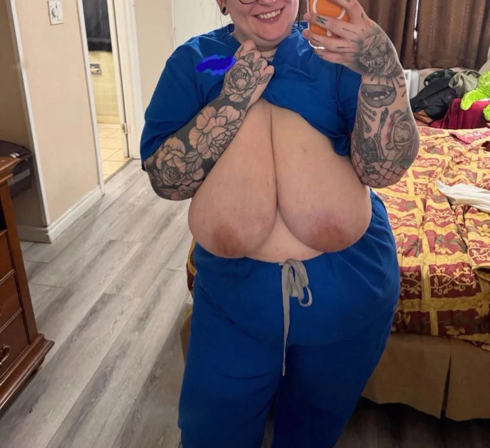 Boredwetmama is this fat piggy whores kik she loves hard cocks sent to her image 28