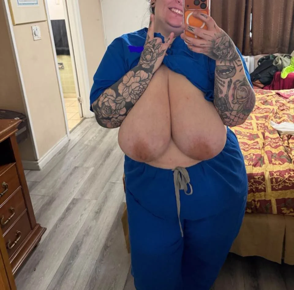 Boredwetmama is this fat piggy whores kik she loves hard cocks sent to her image 29