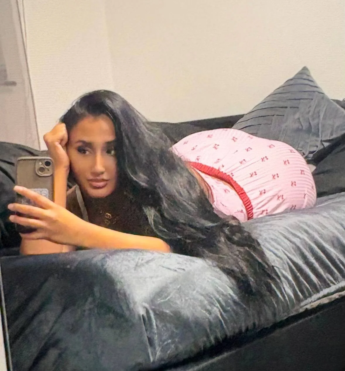 My hot Turkish cousin what would you do to her (no limits) image 3