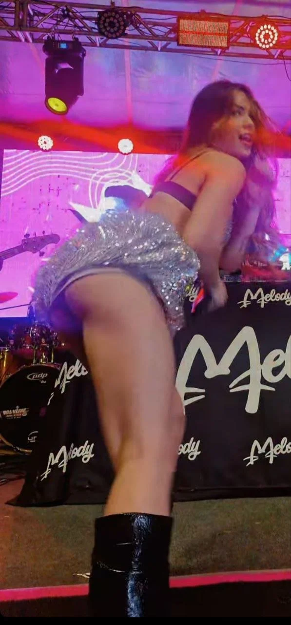 MC M€LODY SHOWS 🔥🔥🔥🔥🔥🔥😈😈😈😈😋😋😋 image 8
