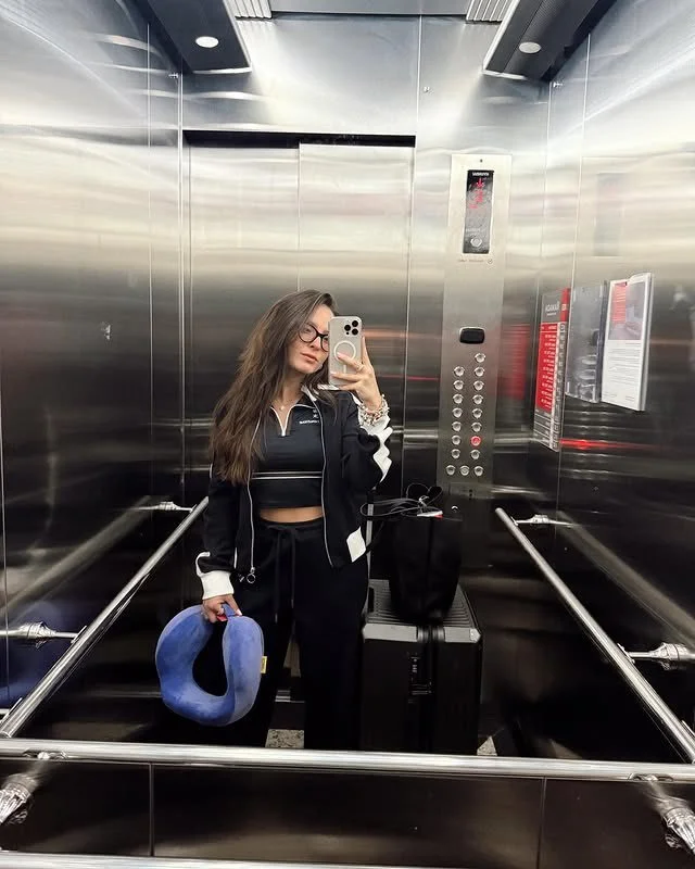 Larissa Manoela deliciosa...fotos perfeitas de um mas cheio de momentos incriveis !!! image 11