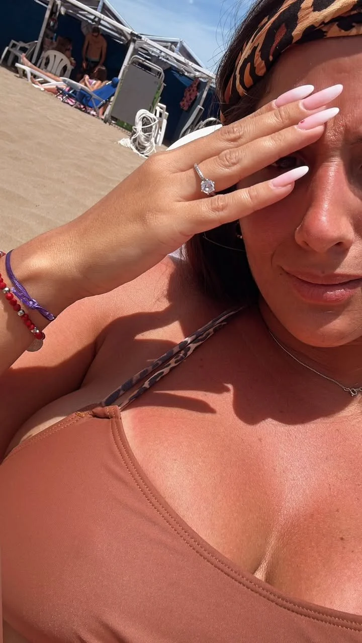 Anto una mamá de 32 con terribles tetas image 4