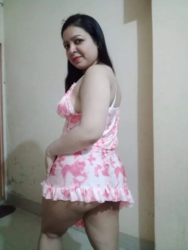 Indian bitch get threesome image 3