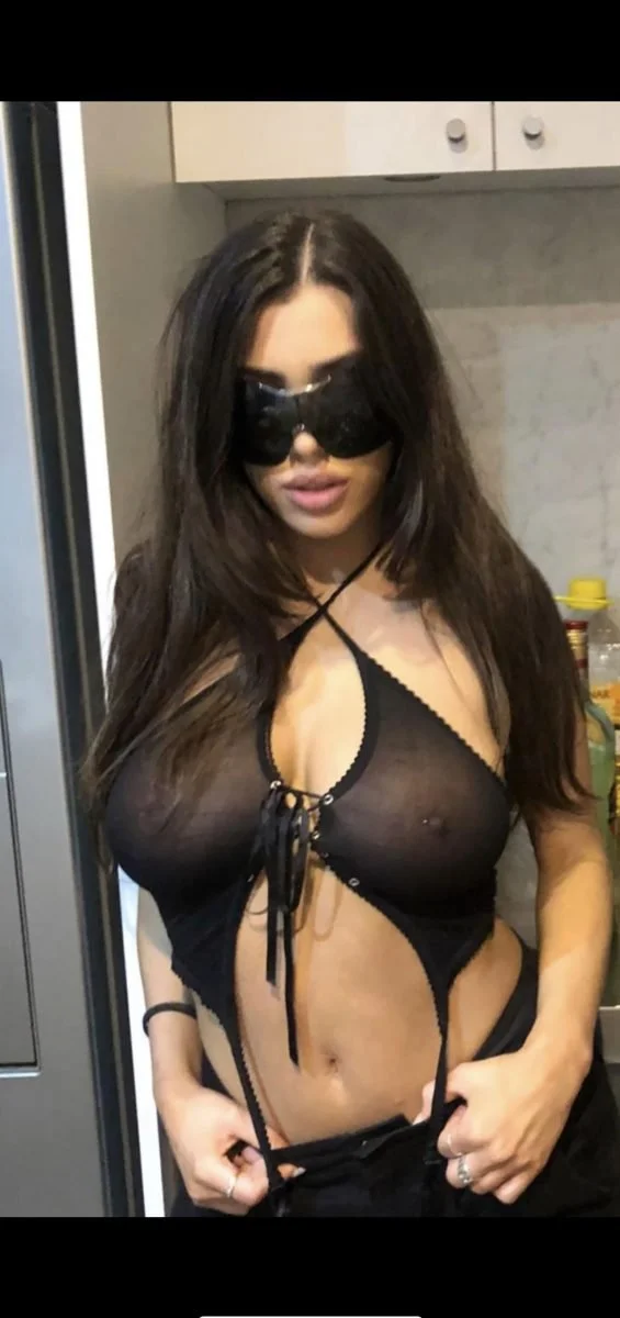 Bianca censori 2 image 9