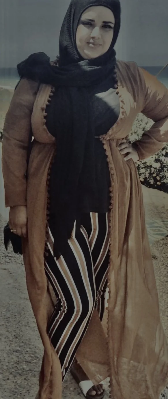 Hijab slut showing big boobs main image