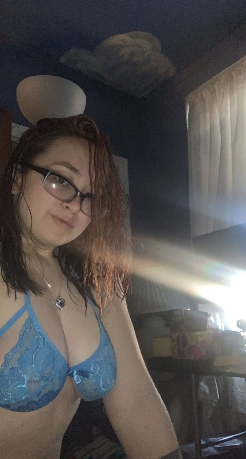 Alyssa image 22