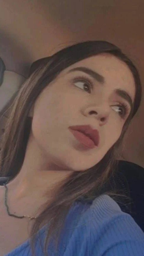 Anahí putita image 7
