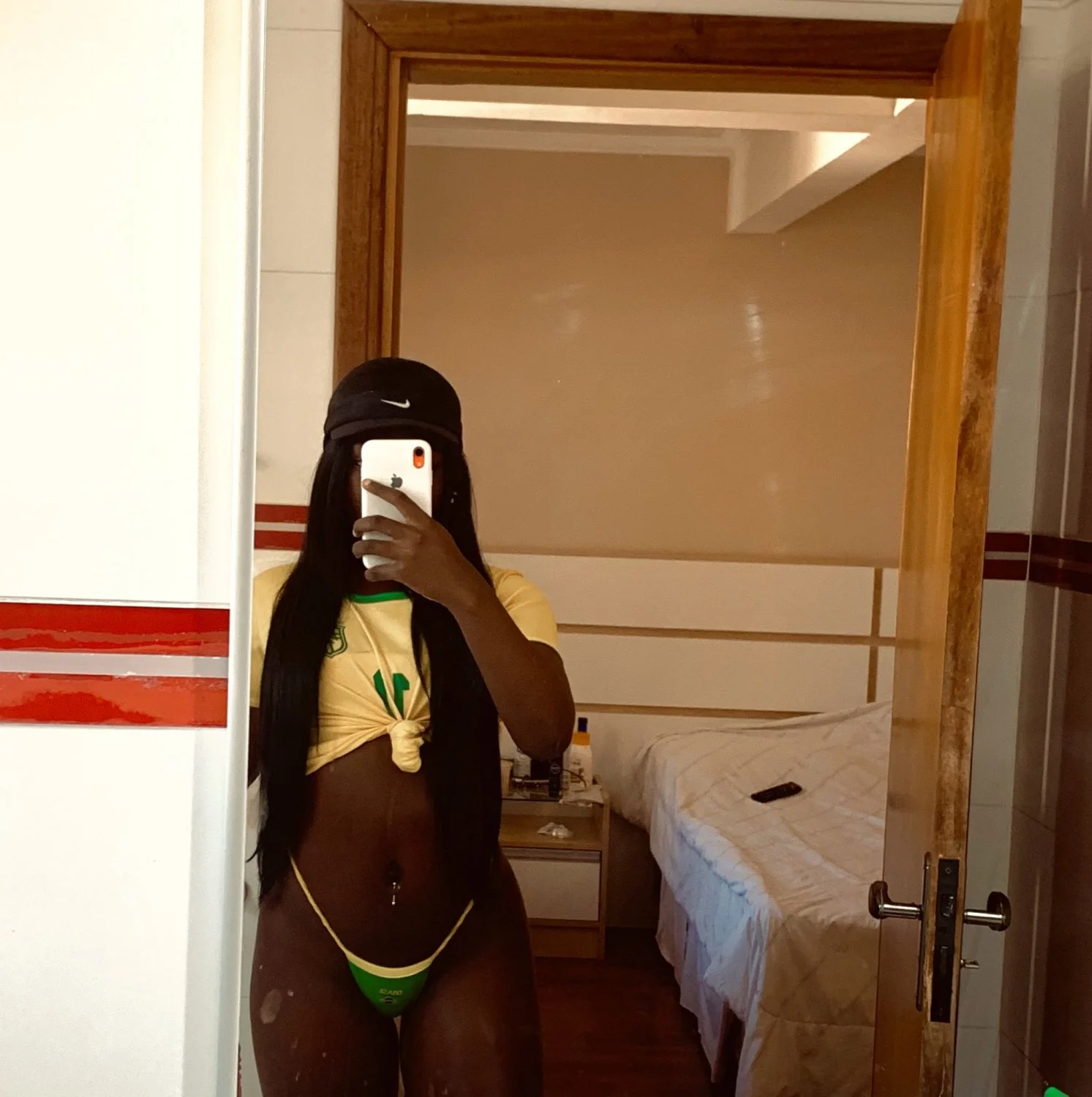 Cor de Jambo image 33