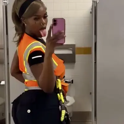 Baddie @ work🫠🤤vs Baddie @ home😵‍💫🥴 cover image