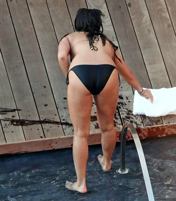 Pregnant Jamie Lynn sigler image 16