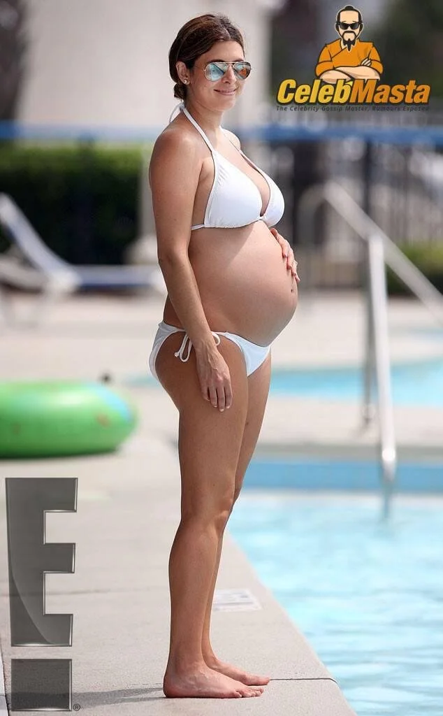 Pregnant Jamie Lynn sigler image 17
