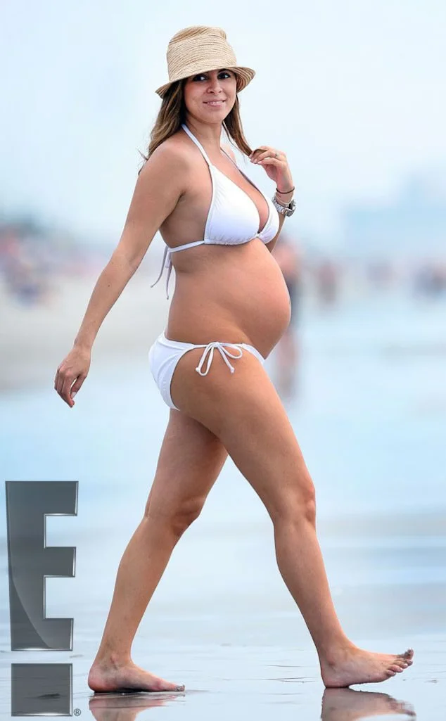 Pregnant Jamie Lynn sigler image 3