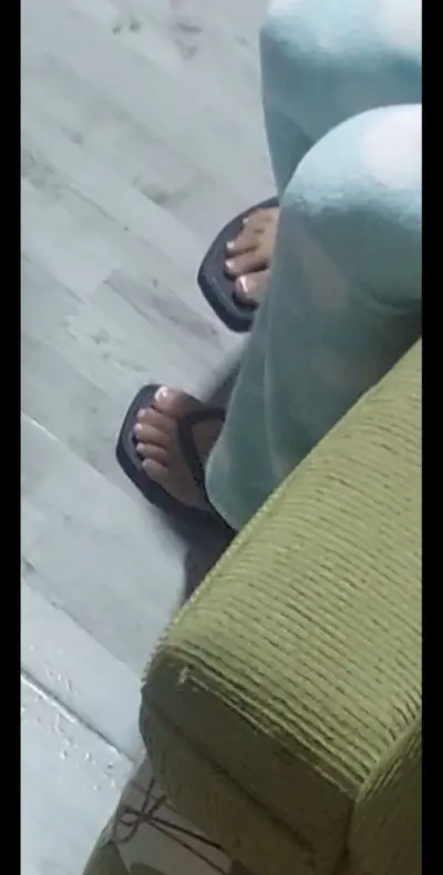 Los pies de mi tia🤤 cover image