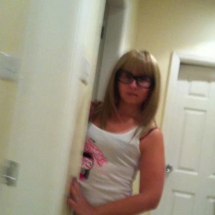 Nikki Stoke image 15