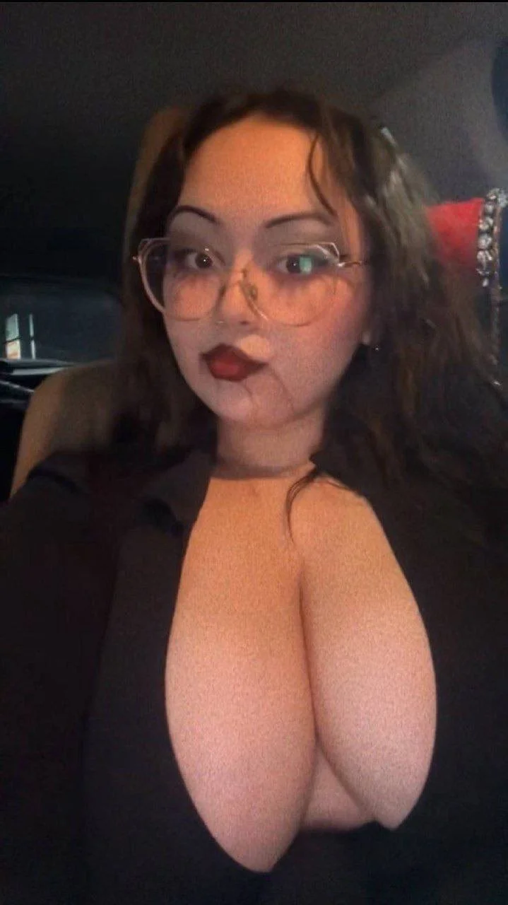 Pretty Big Titty Nerdy Slut image 9