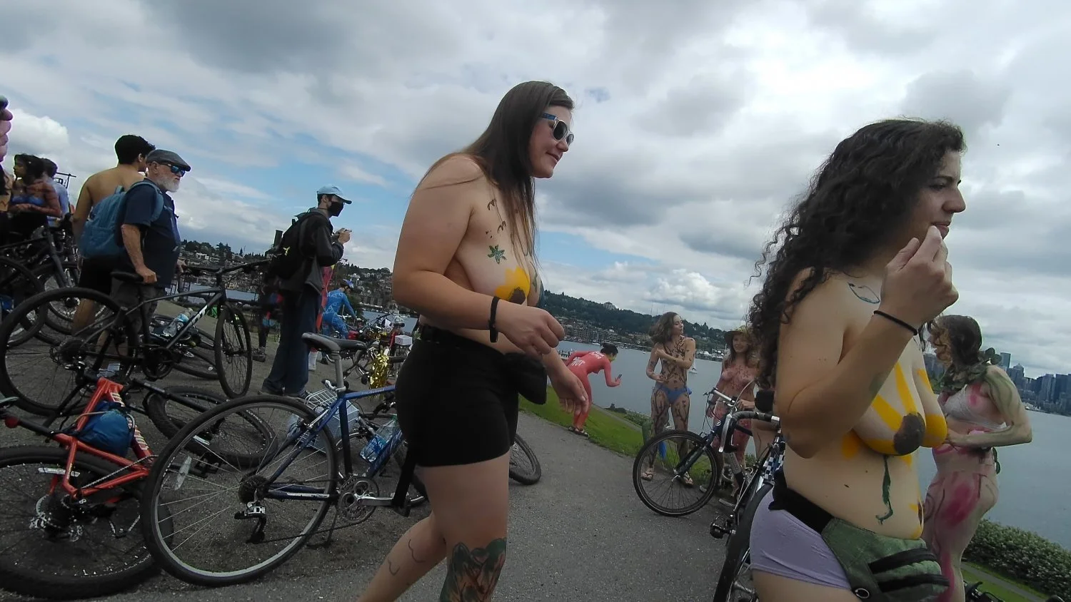 The floppy tit sisters: 2022, 2023, 2025 image 2