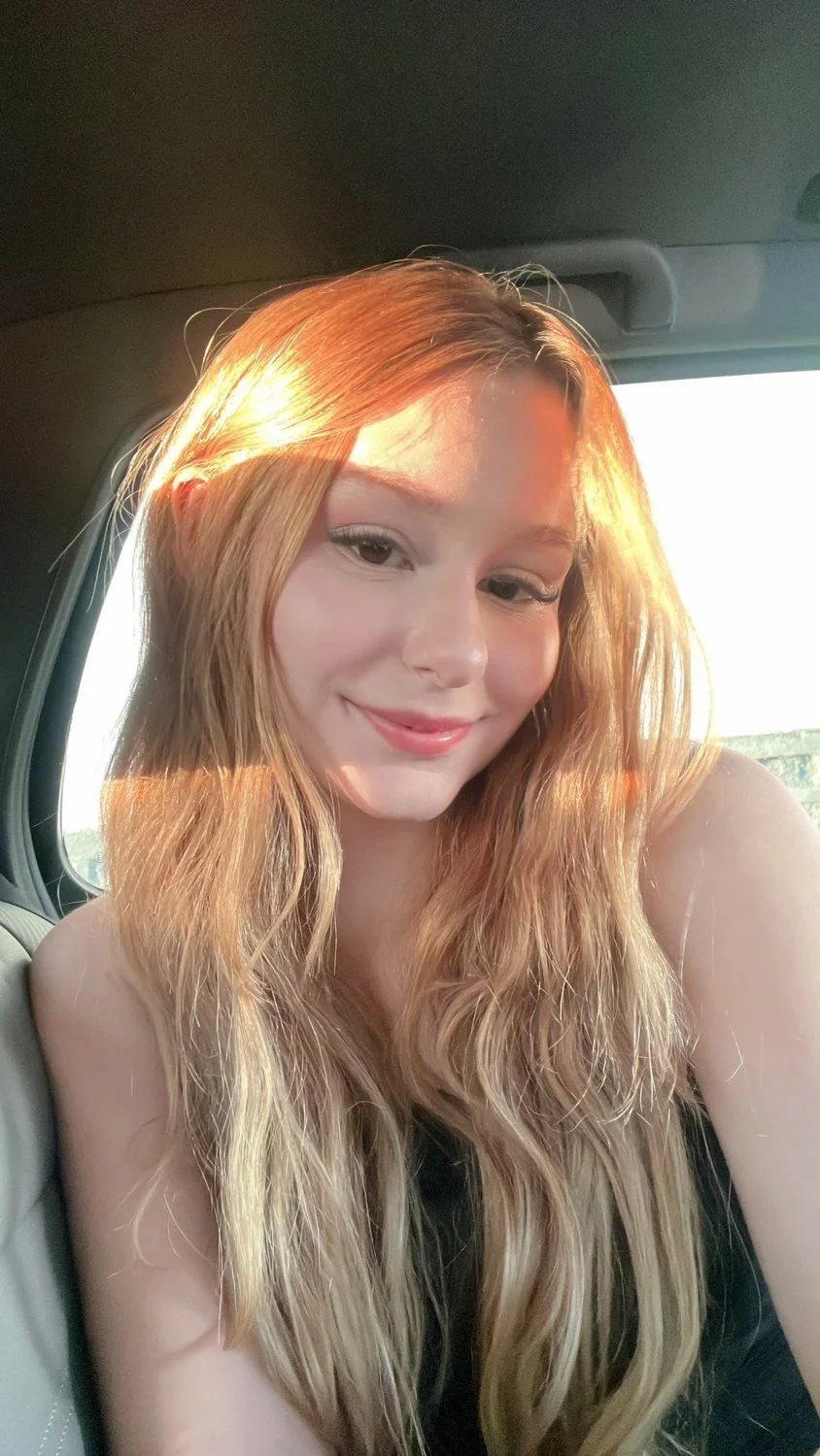 Loirinha branquinha snowbunny showing pussy mostrando tudo main image