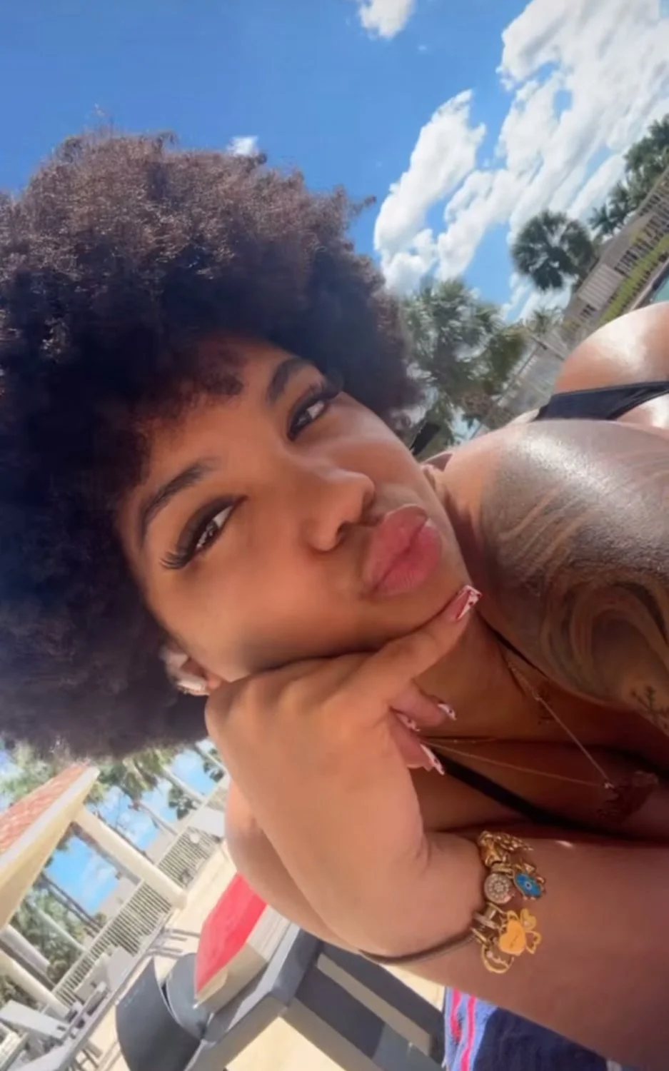 Sexy Dominican thot image 3