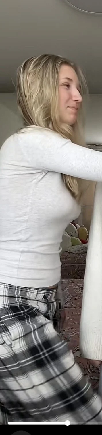 Nipple see thru image 3