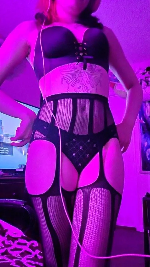 Who doesnt love slutty nerdy bitches [NN] image 19