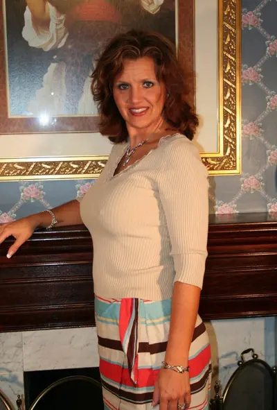 Mature and sexy MILF cover image