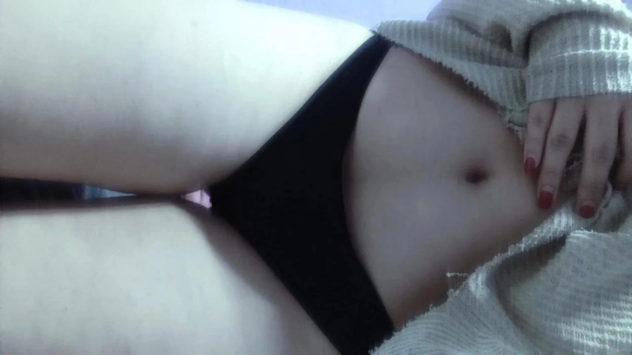 Perra con grandes tetas image 5