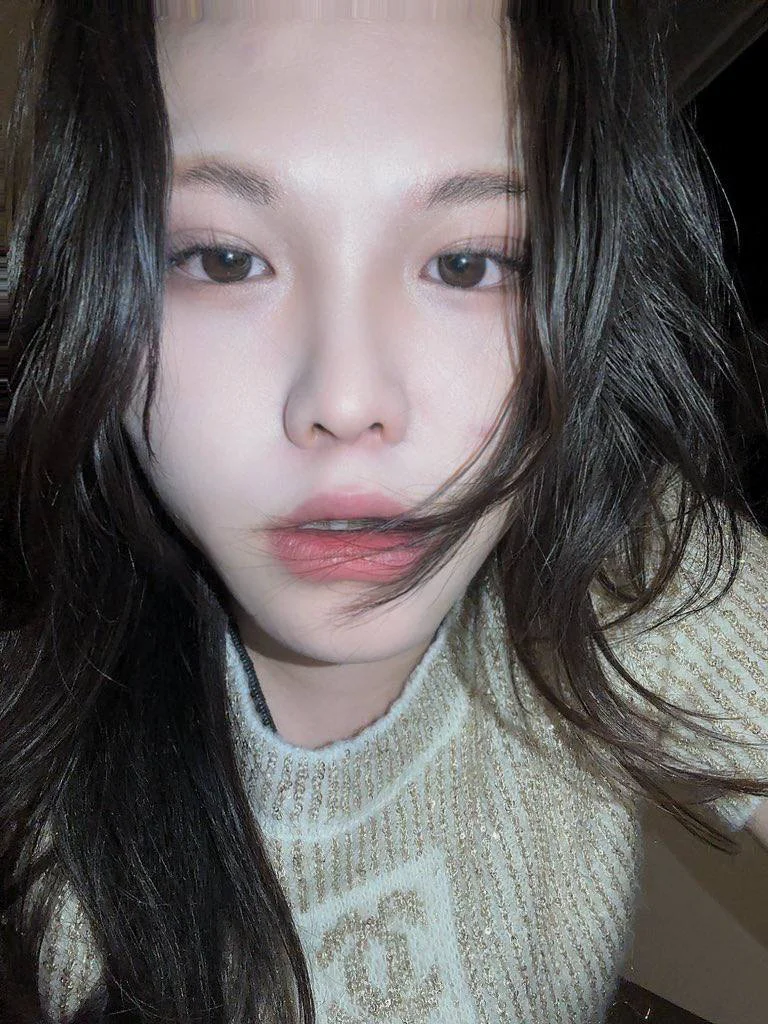 Asian girl leaked with her Instagram image 4