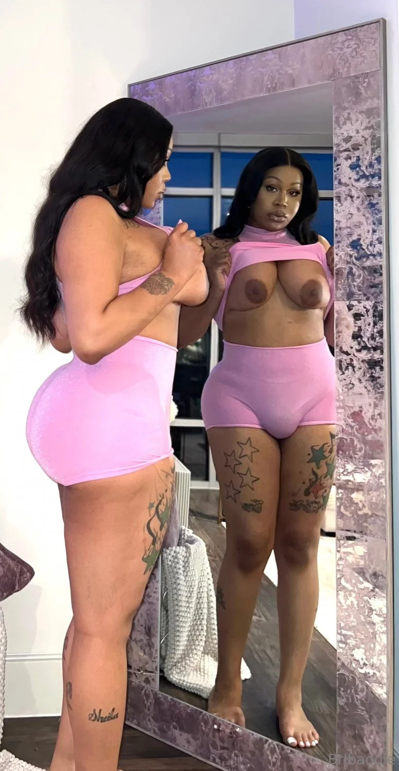 Girl bulge 3 image 6