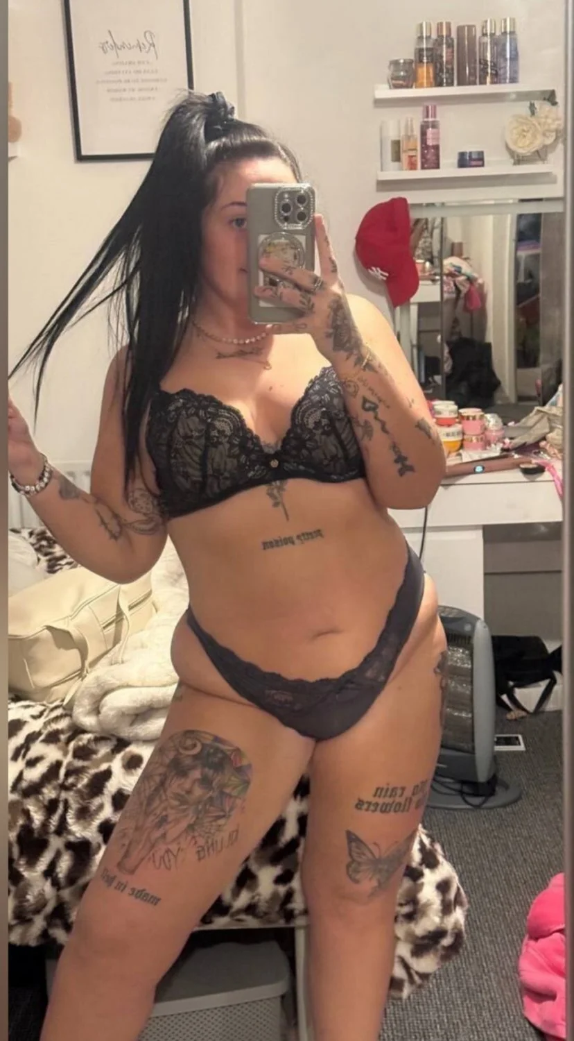 Cheating wifes image 21