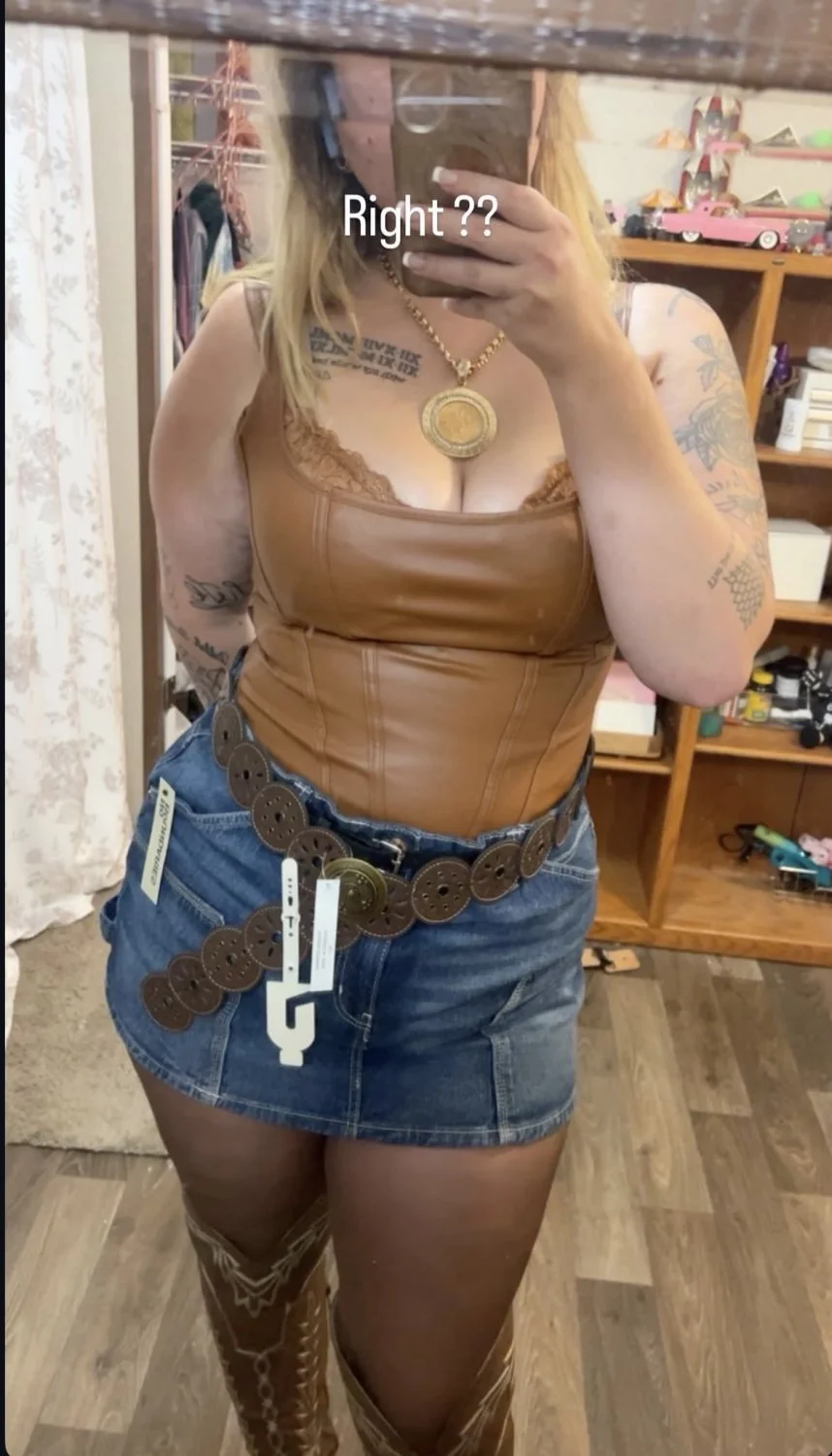 Sexy Cowgirl image 4