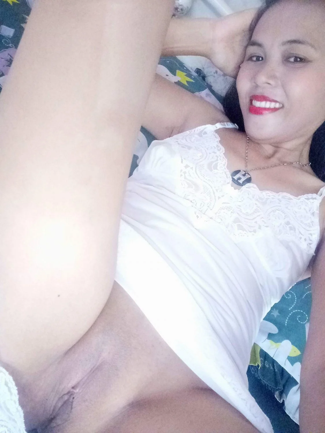 shiella pinay hottie main image