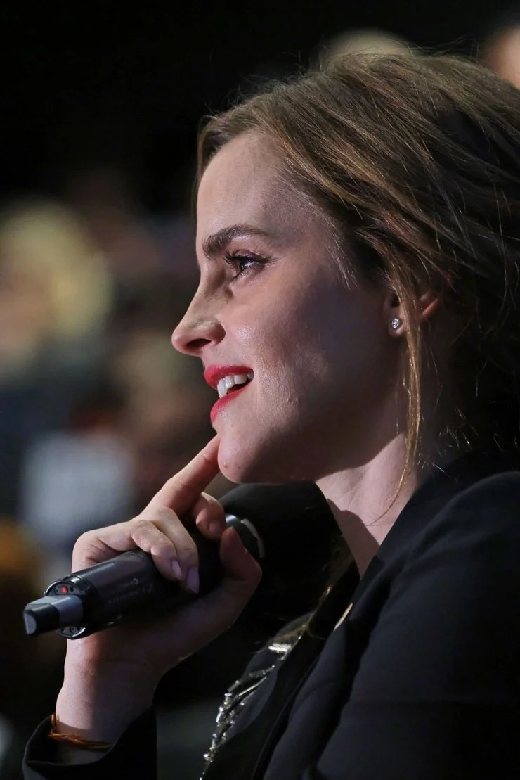 Every gaze of hers is an emmagasm - Emma Watson image 4