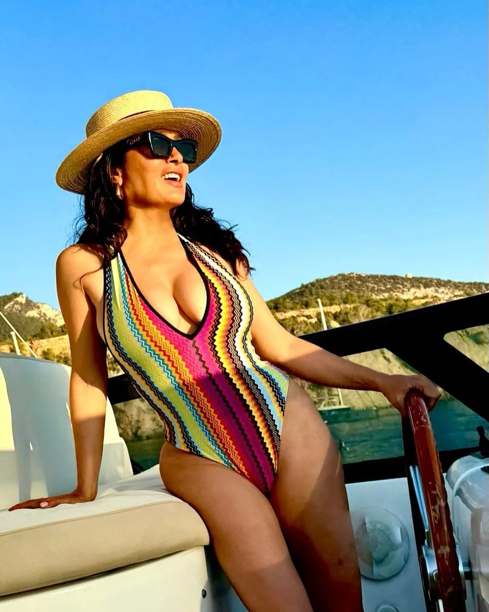 Salma hayek image 4