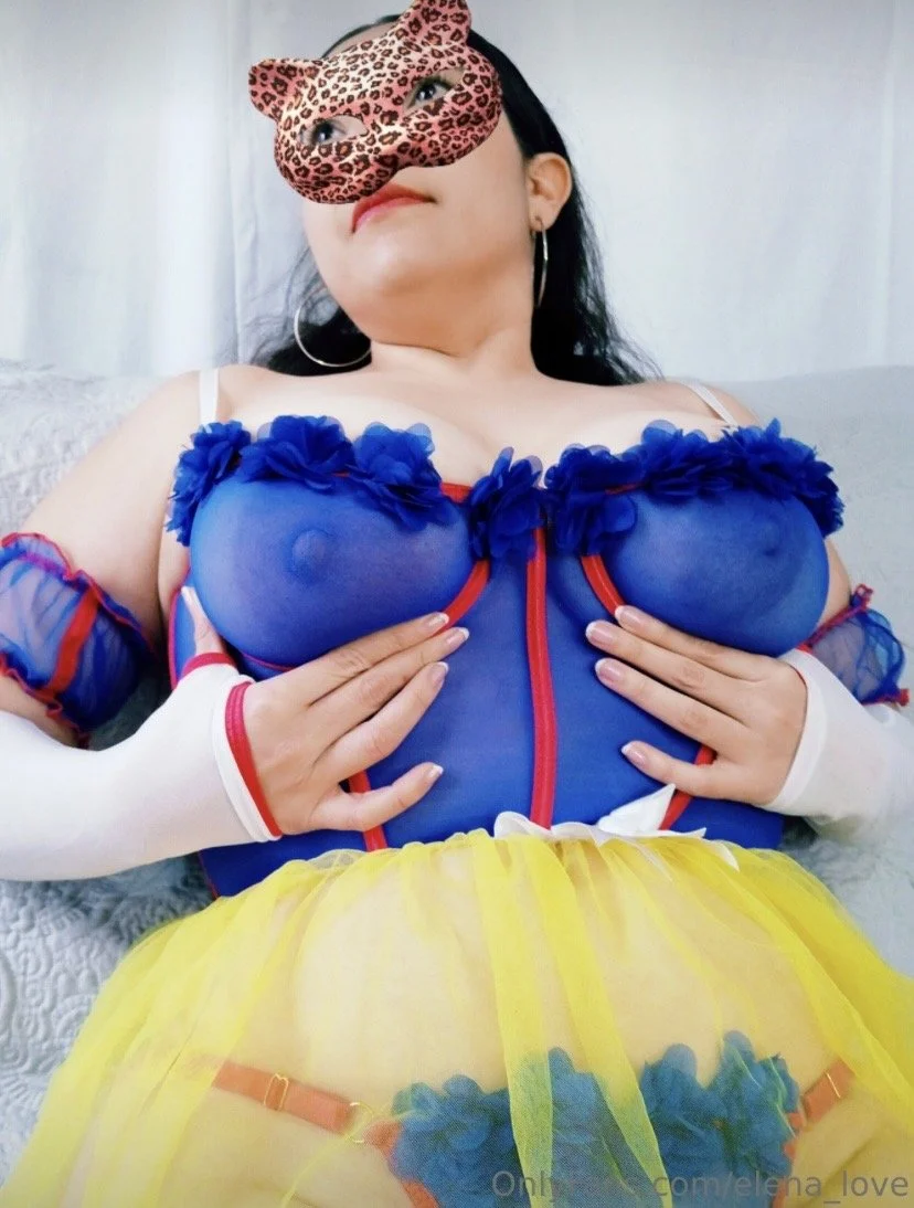 Elena Milf image 12