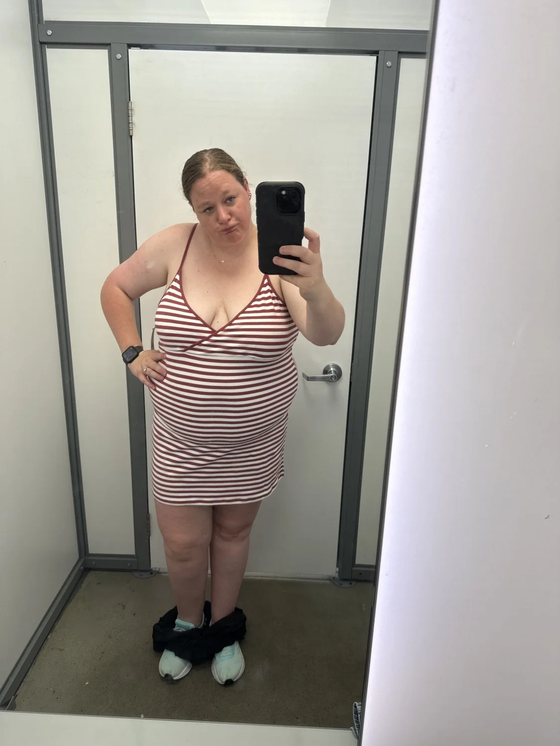 Jennifer from Pennsylvania posing image 18