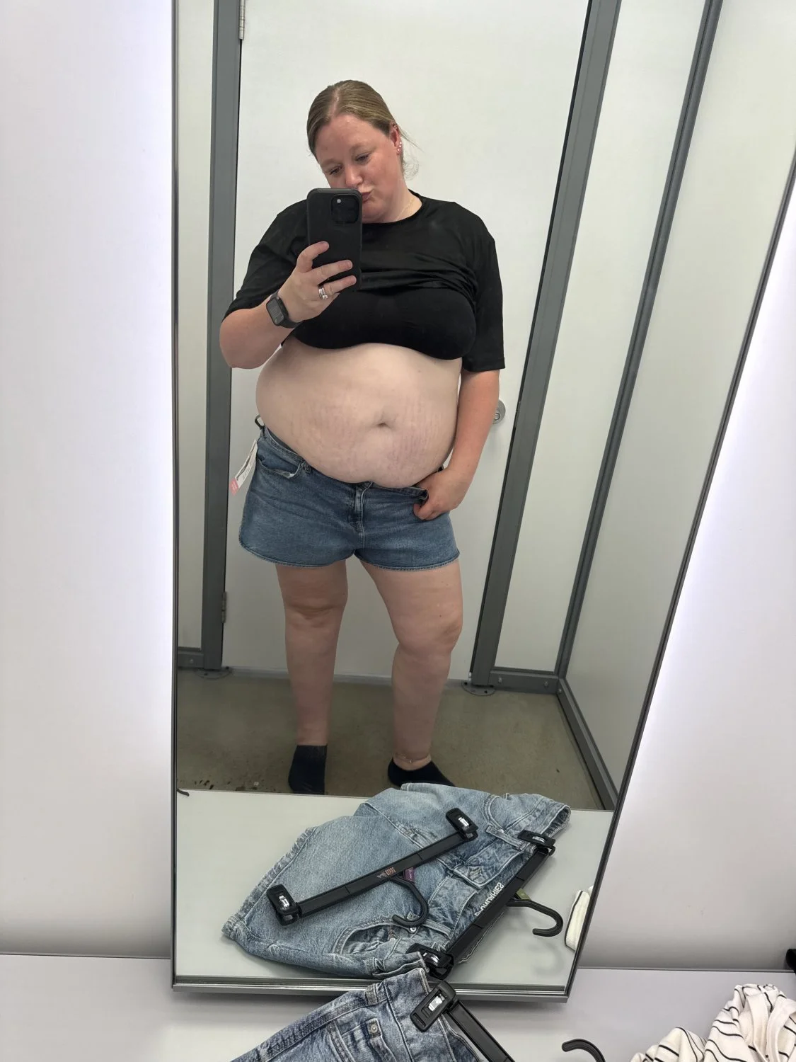 Jennifer from Pennsylvania posing image 23