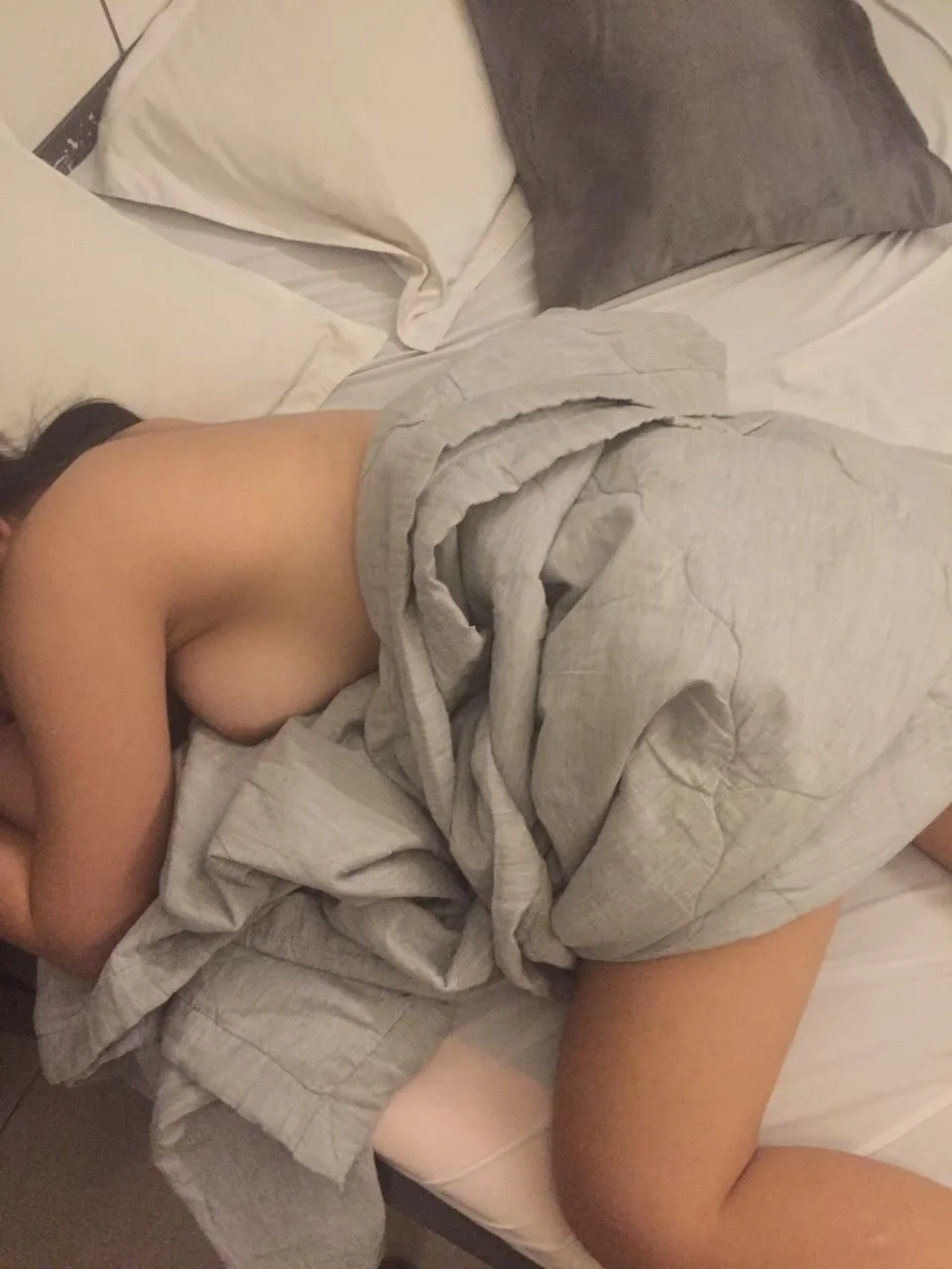 [Vietnamese] Vietnamese couple leaked image 3