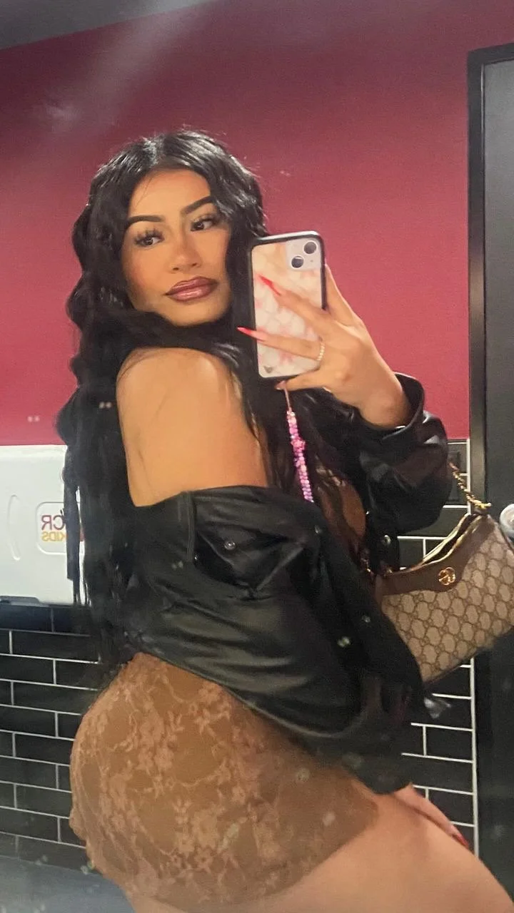 19yr old latina leaked image 6
