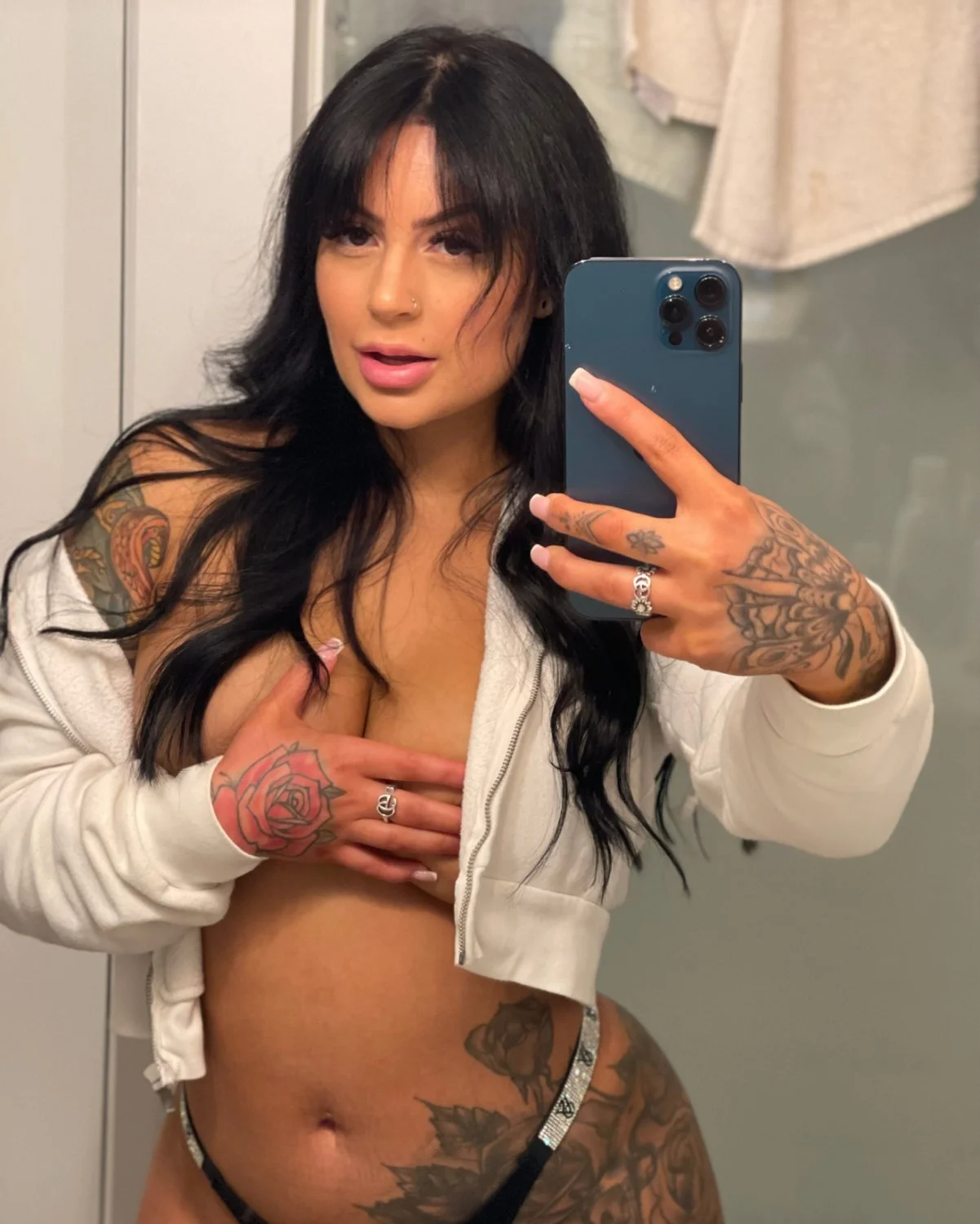 Mommy milkers image 3