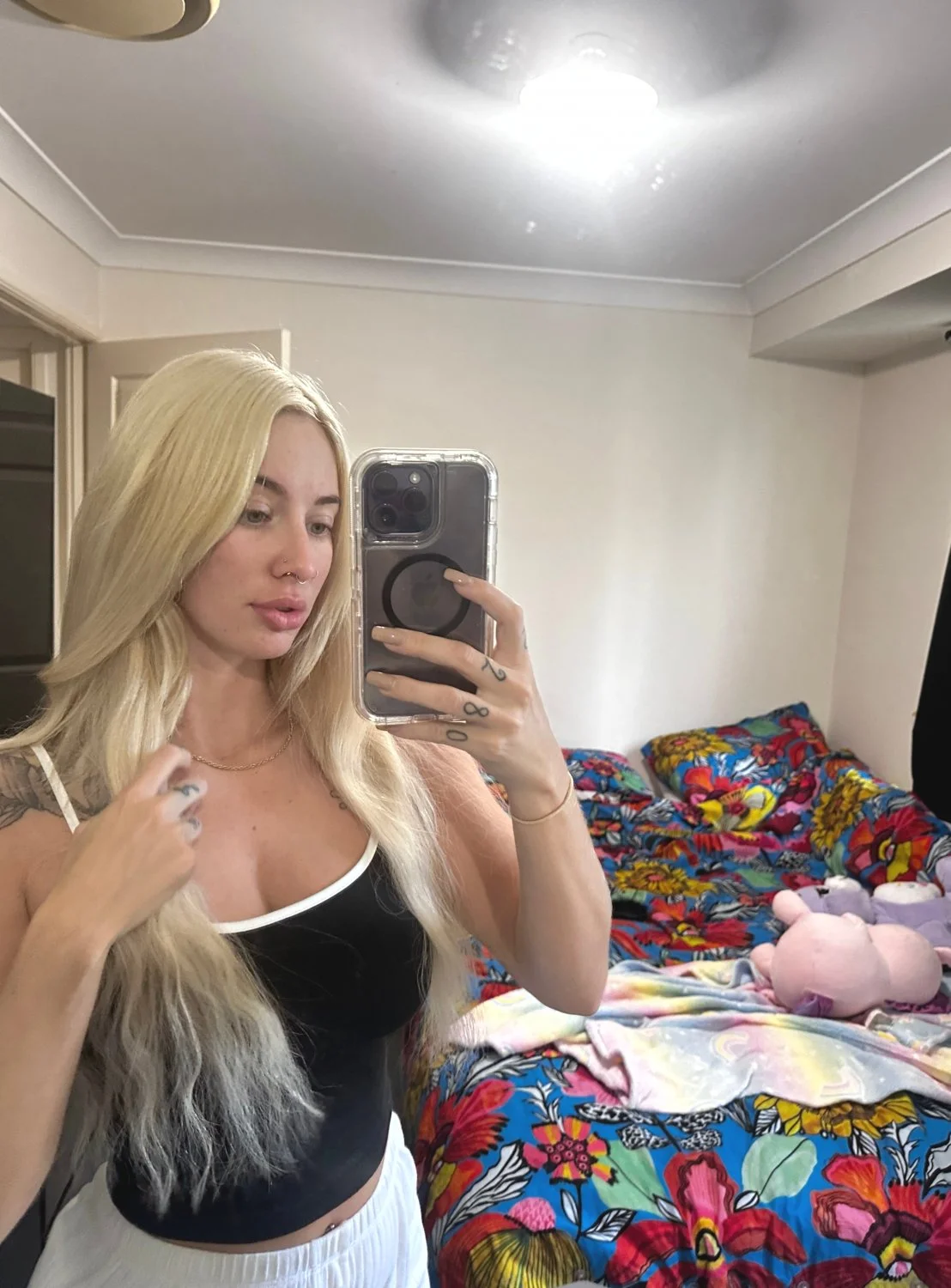 This sweet blonde wants to be caressed image 2