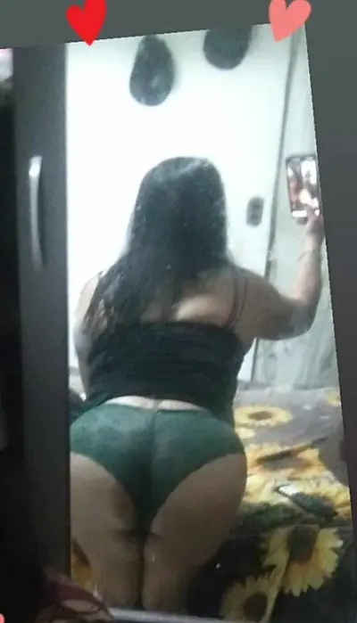 Madura puta ya no la coje su marido decidió k la comiera yo cover image