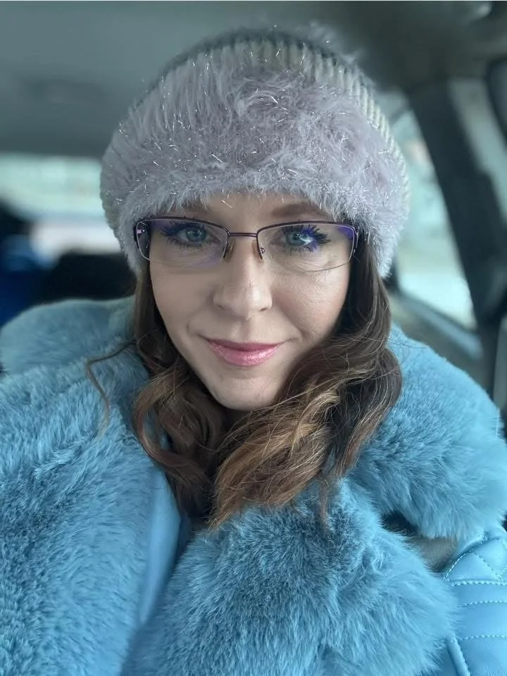 Divorced Slut Autumn NEEDS your Cum image 4