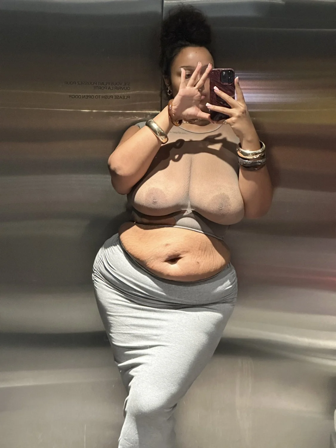 GoxdK3OX0AABLUX image 2