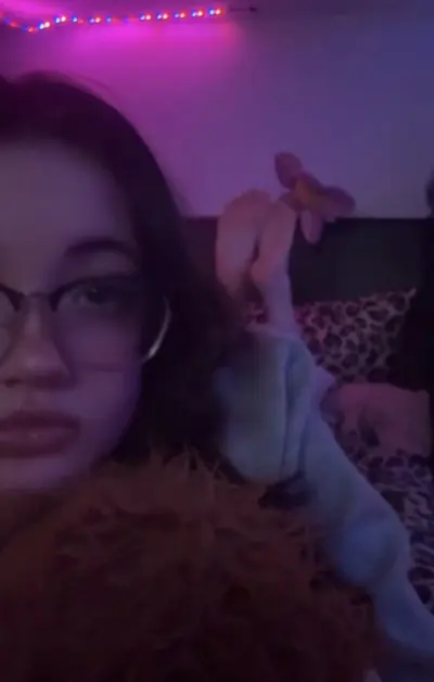 cute tiktok slut exposing feet on live cover image