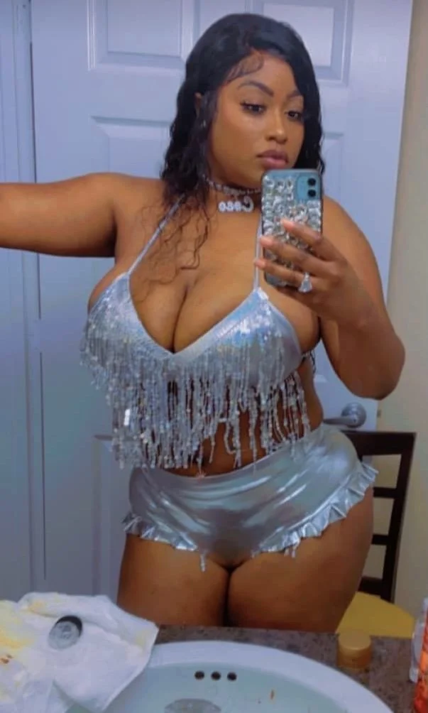 Ebony Bre main image