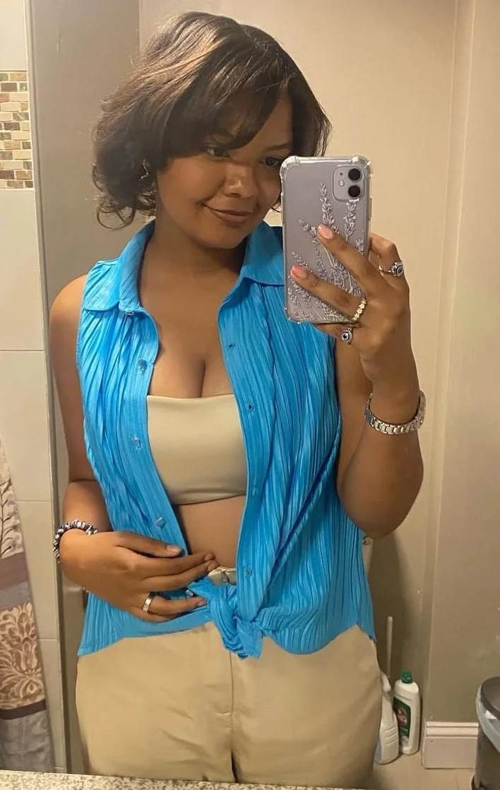 Cum cow Luz wants to be taken and milked. image 7