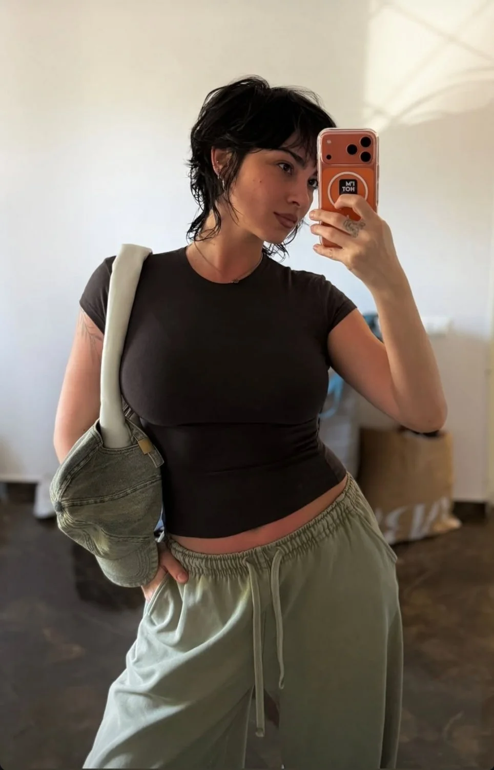 Sexy beautiful bitch image 5