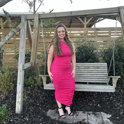 Cum tributes needed for Gorgeous Pawg Milf cover image