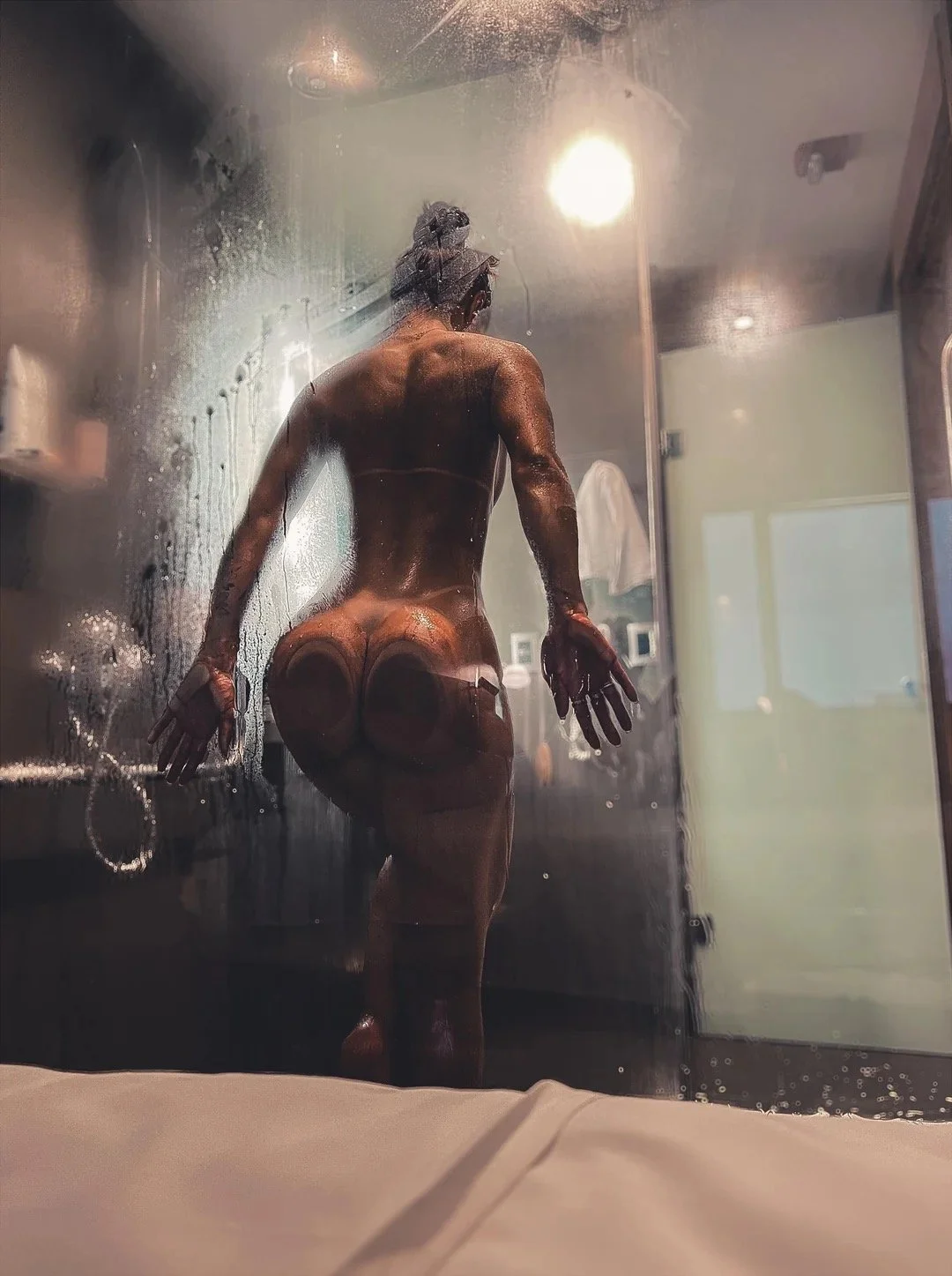 Spray Tan SexDoll image 46