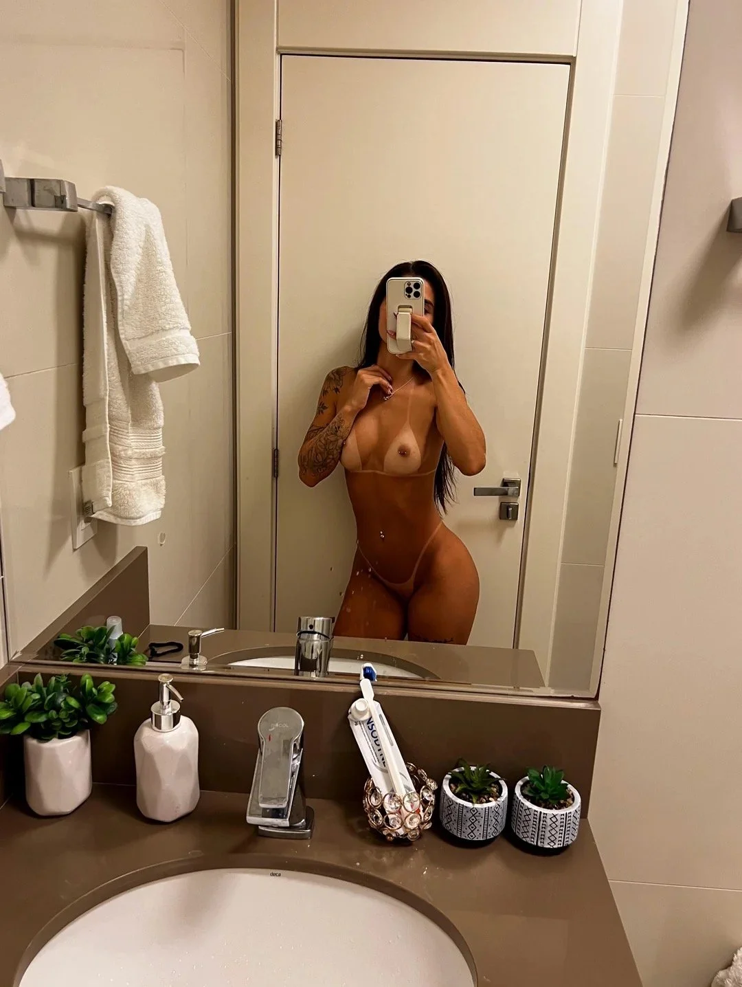 Spray Tan SexDoll image 50